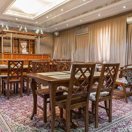Nur M Hotel Tashkent Esterno foto