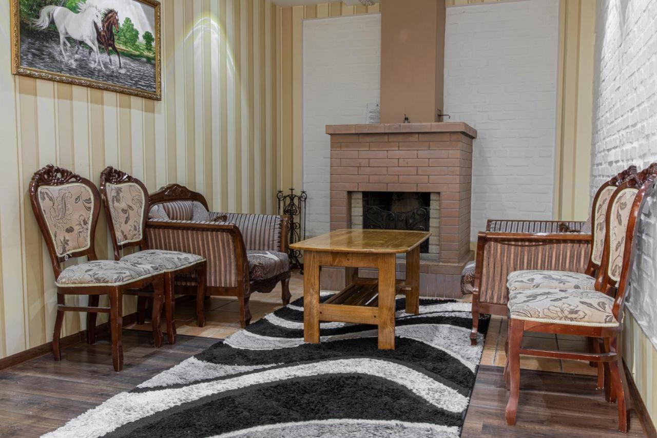 Nur M Hotel Tashkent Esterno foto