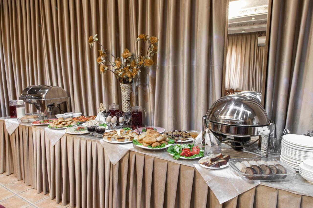 Nur M Hotel Tashkent Esterno foto