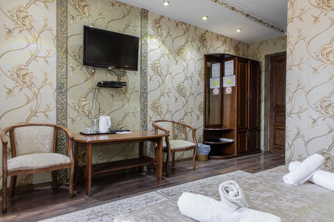 Nur M Hotel Tashkent Esterno foto